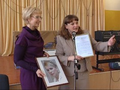 Тимошенко взяла под патронат крымскую школу