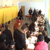 Какие нарушения в голосовании замечены в Крыму?