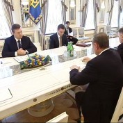Янукович подписал изменения в регламент парламента
