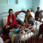 В Джанкойской больнице из 195-ти детей, отравившихся кефиром, остальсь 20. Остальные лечятся дома.