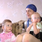 Две причины чтобы жить. Крымские журналисты провели акцию в поддержку матери двух детей, больной раком