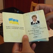 Паспортов на русском языке в Крыму не будет. Пока?!