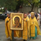 В Евпаторию привезли икону "Десятинная" и мощи святой Матроны