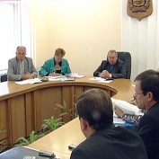 Долги перед учителями Киевского района