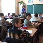 В школе № 37 Симферополя замерзают дети
