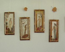 Выставка «Женщина – ангел, цветок и дитя» открылась в Симферополе