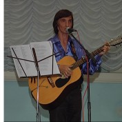 В Симферополе прошел концерт  барда из Владивостока Андрея Земскова