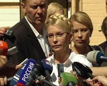 Судья удалил из зала журналистов, Тимошенко и её защитника