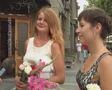 Дарили женщинам цветы…в Симферополе