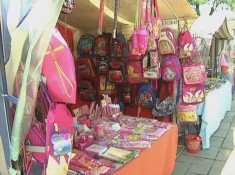 В Симферополе открылся школьный базар