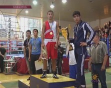 Боксеры из 12 стран cоревновались в Симферополе