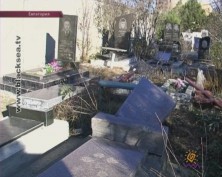 В Евпатории неизвестные осквернили 71 надгробие