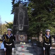 Памятник женщинам-фронтовичкам открыли в Севастополе
