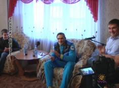 Александр Усик посетил "Центр здоровой молодежи"