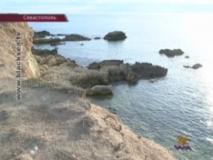 Когда уничтожат мину в Голубой бухте Севастополя?