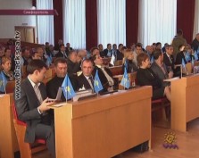 Ударный труд симферопольских депутатов: 8 вопросов за 15 минут