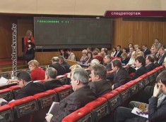 Крымские парламентарии рассмотрели 32 вопроса за 2,5 часа