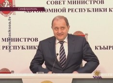 Крымские чиновники обсудили 18 законопроектов за полчаса