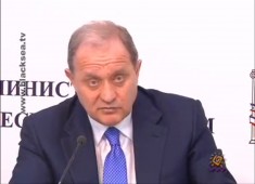 На интересующие крымчан вопросы ответил Анатолий Могилев
