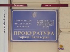 В Евпатории никак не уберут незаконные постройки