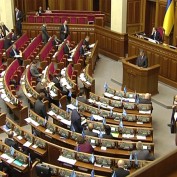 Народные депутаты займутся дачей Януковича