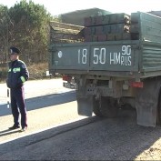 В Севастополе остановили КамАЗ с взрывоопасным грузом