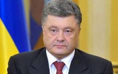 Президент Украины поручил начать возвращение Крыма