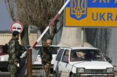 Украинские пограничники ужесточили режим въезда-выезда в Крым на майские праздники