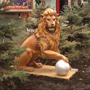 Скульптуру царя зверей Симферополю подарил Львов