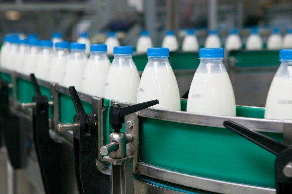 В Крыму не хватает молока