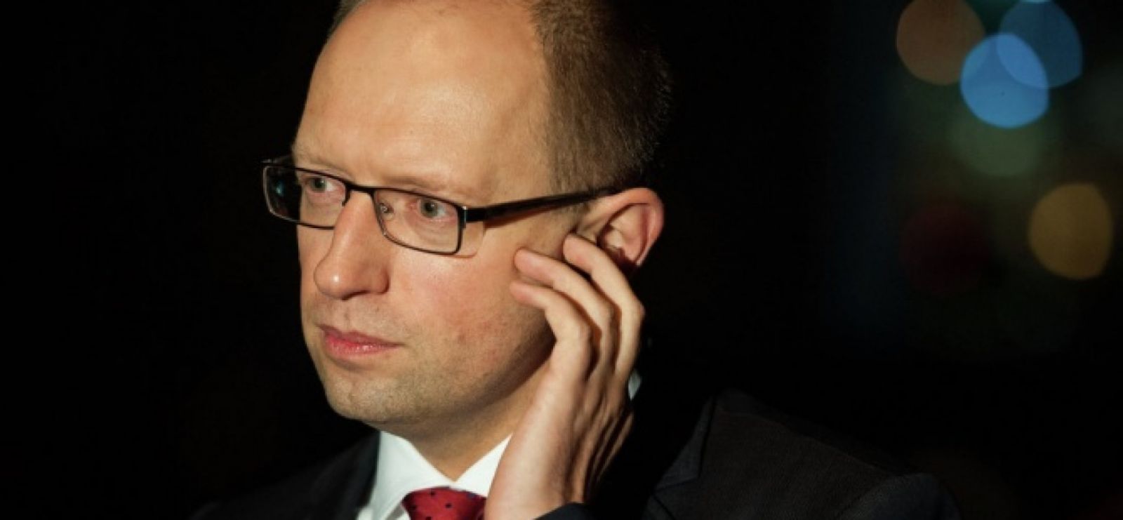 Правительству Яценюка грозит отставка, – политолог