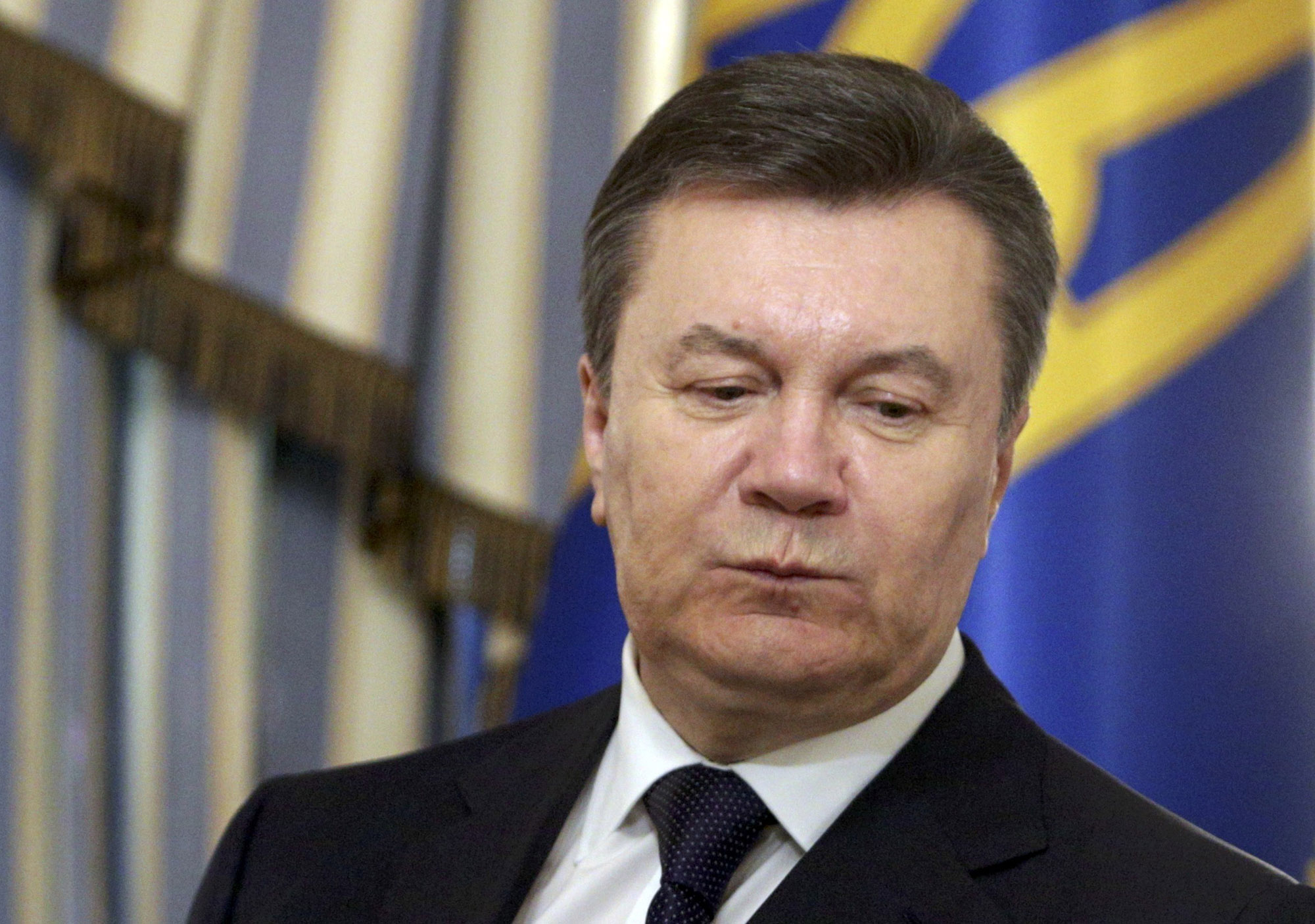 Адвокат: Россия предоставила Януковичу временное убежище