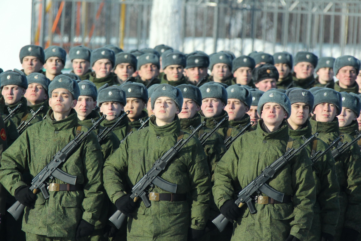 150 симферопольцев пойдут служить в российскую армию