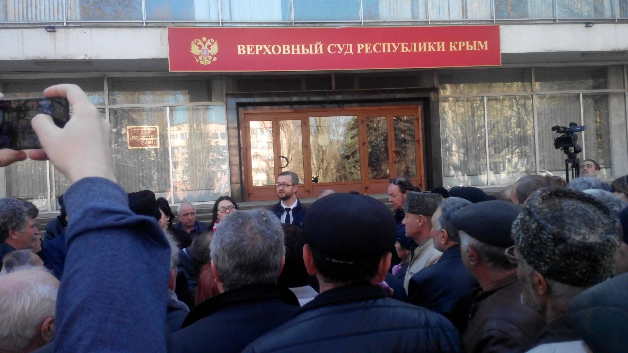 Меджлис приглашает крымчан на «посиделки» с полицией и ОМОНом