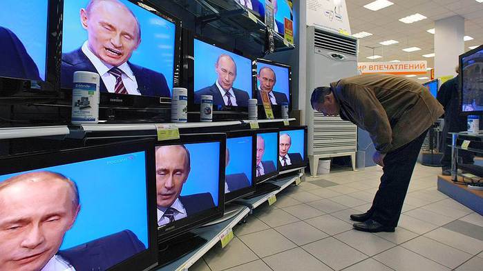 В Лисичанске активисты потребовали убрать с телеэкранов российскую пропаганду
