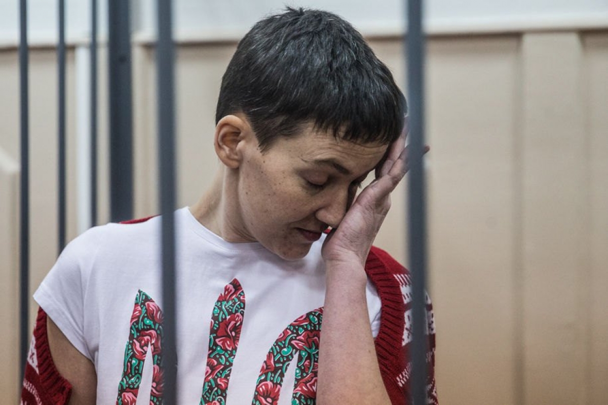 Савченко будут принудительно кормить в СИЗО – адвокат