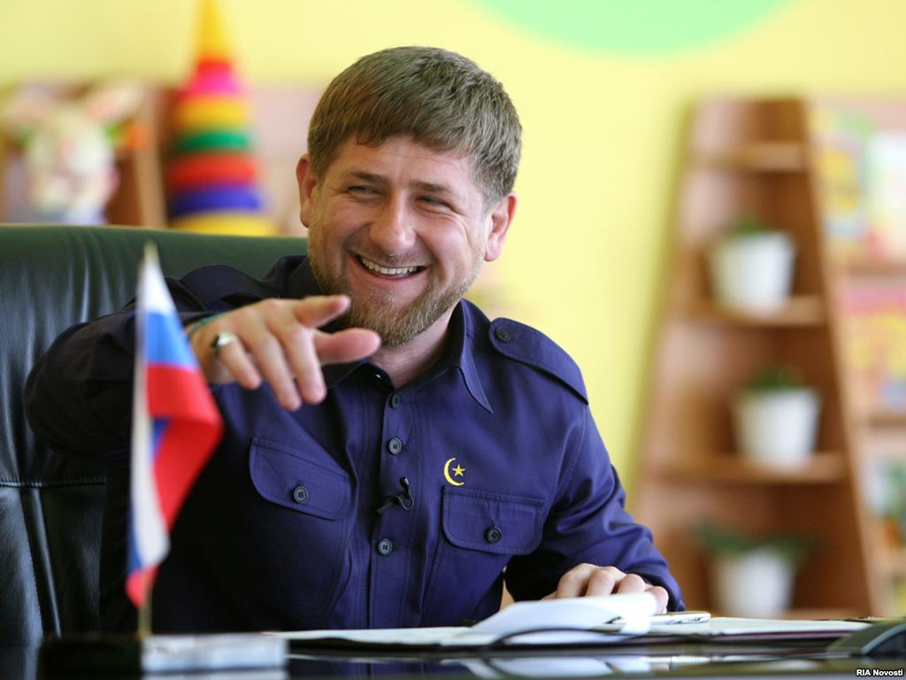 Кадыров зовет туристов в Крым, потому что там их не расстреляют