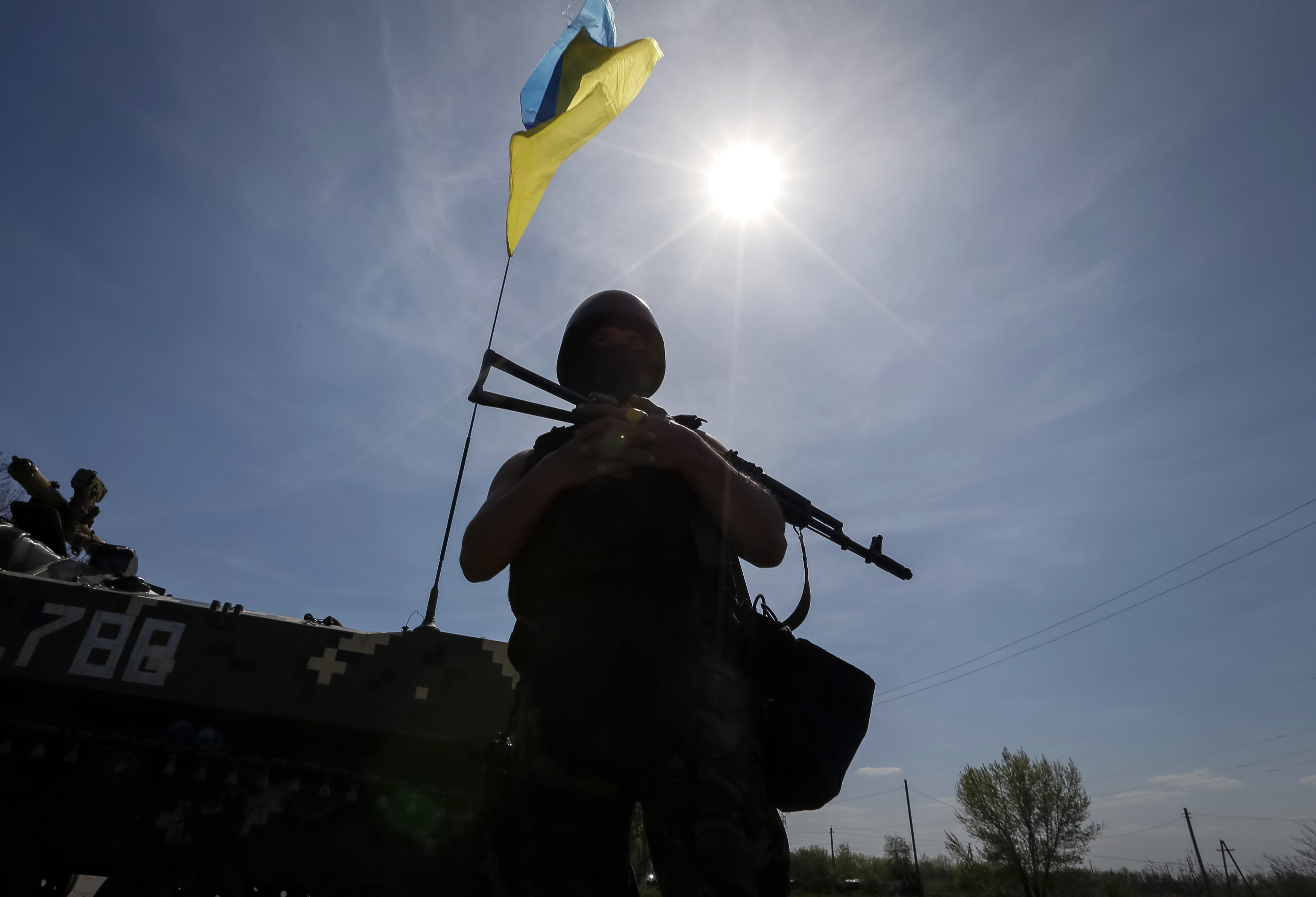 В зоне АТО боевики палили по украинским позициям из запрещенного оружия
