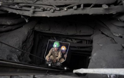 На шахте в Донецкой области упала клеть для подъема и спуска горняков