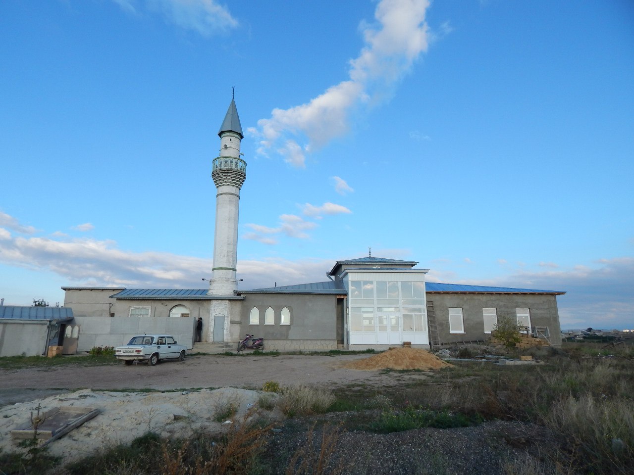 В крымской мечети устроили облаву