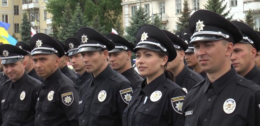 Новая полиция появилась в Краматорске и Славянске [СЮЖЕТ]