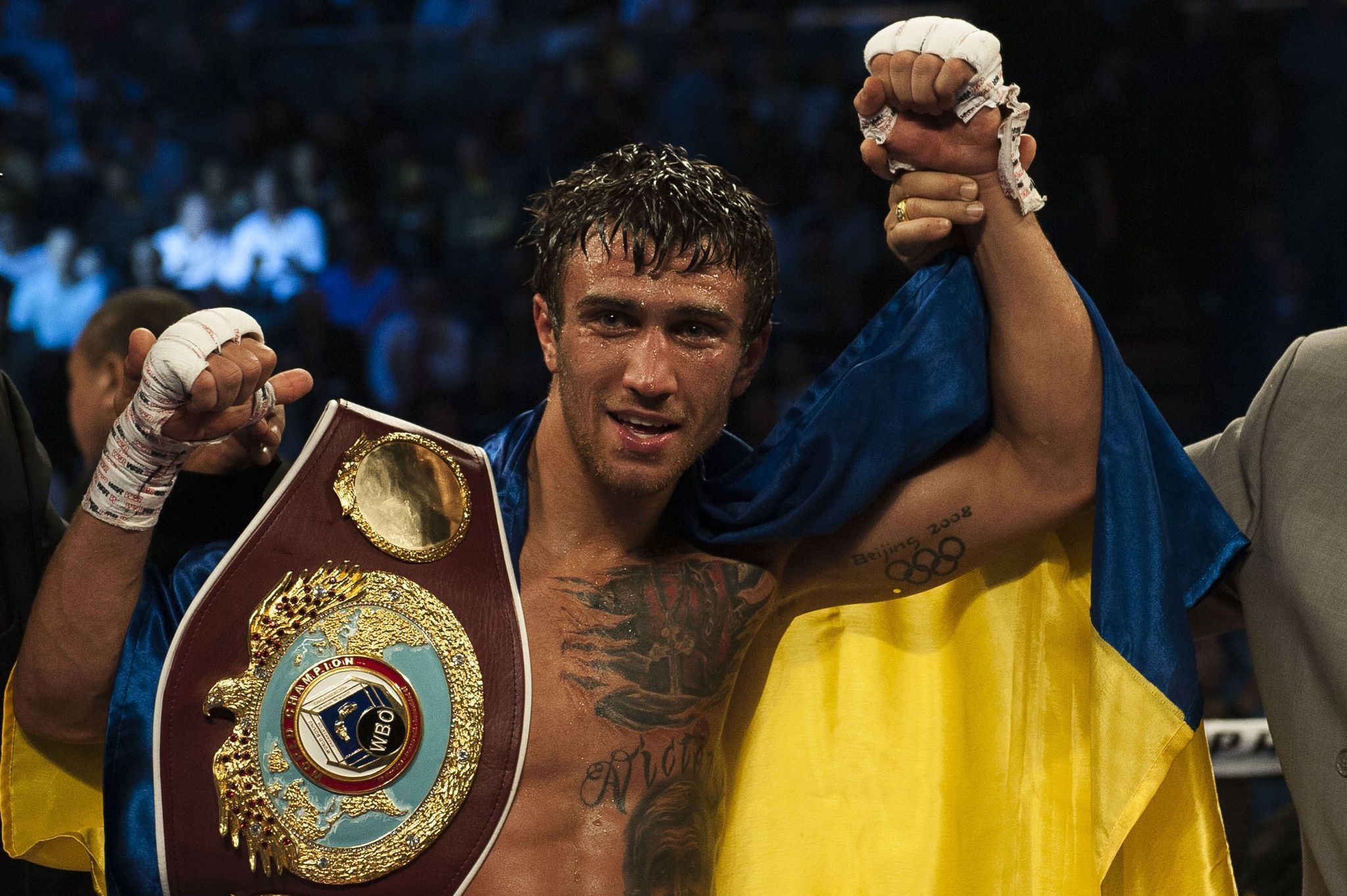Украинец Василий Ломаченко стал чемпионом мира по боксу