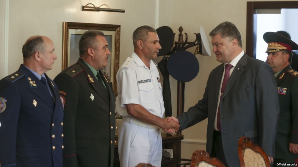Новый глава ВМС Украины хотел применить танки против «зеленых человечков»