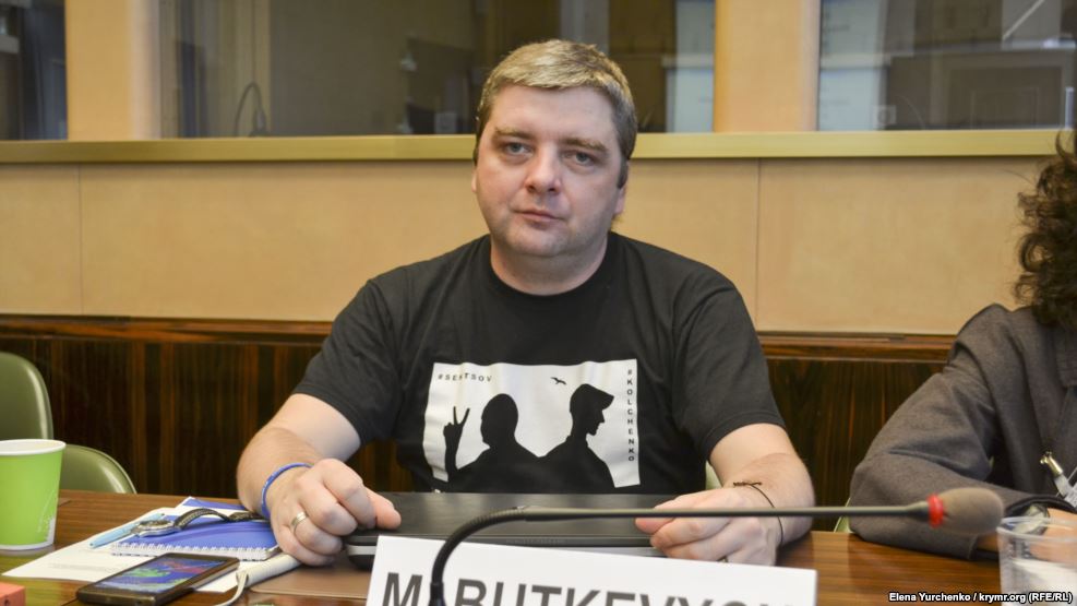 Правозащитник выступил в ООН в футболке с призывом освободить Сенцова и Кольченко