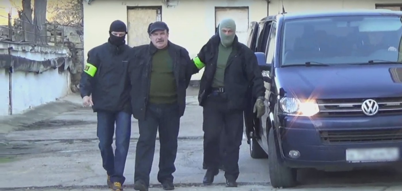 ФСБ в Севастополе схватила очередного «украинского разведчика»