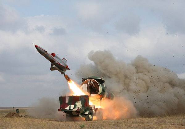 В первый день учений вблизи Крыма украинские военные выпустили 16 ракет