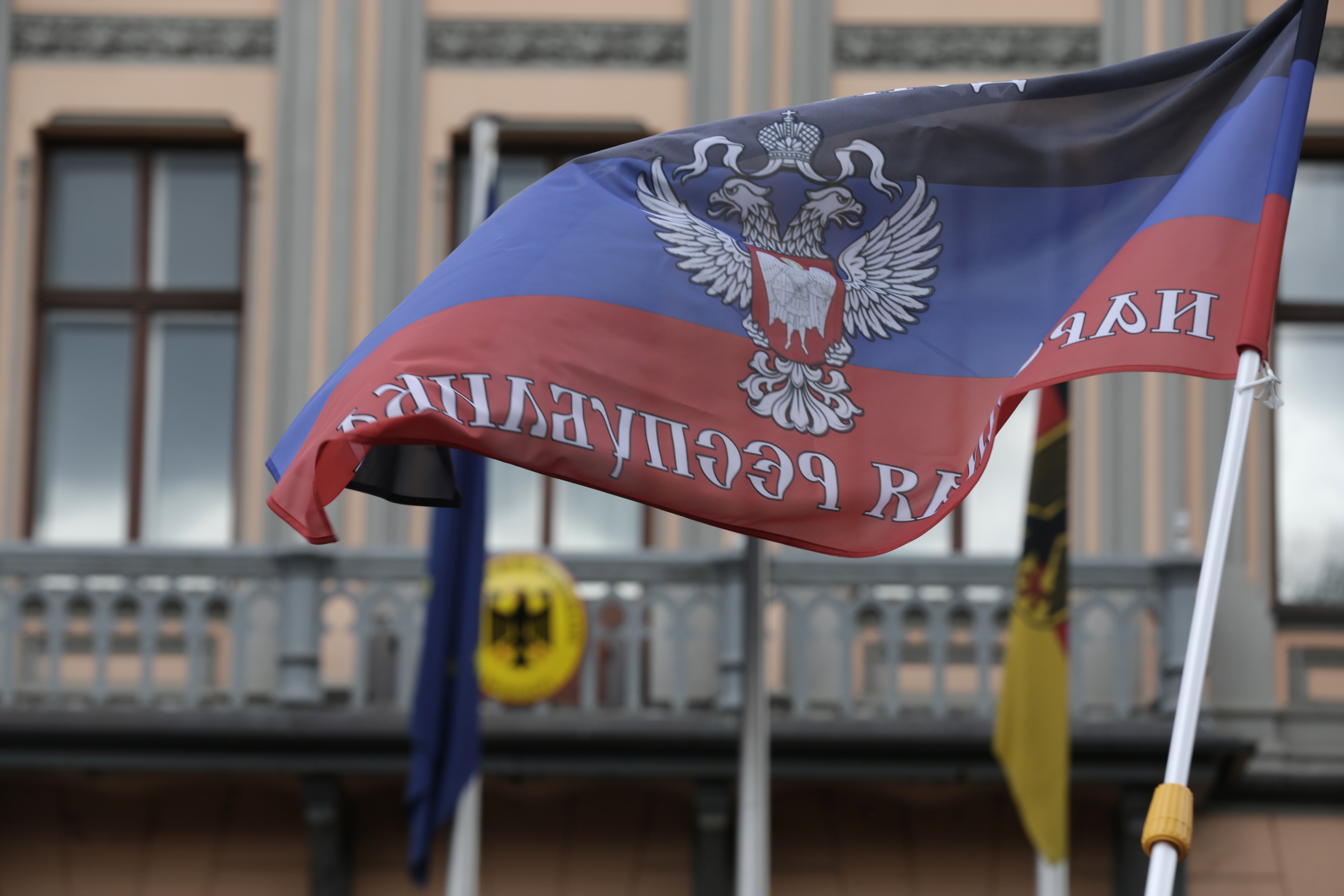 Боевики ДНР требуют от Кремля не сокращать финансирование