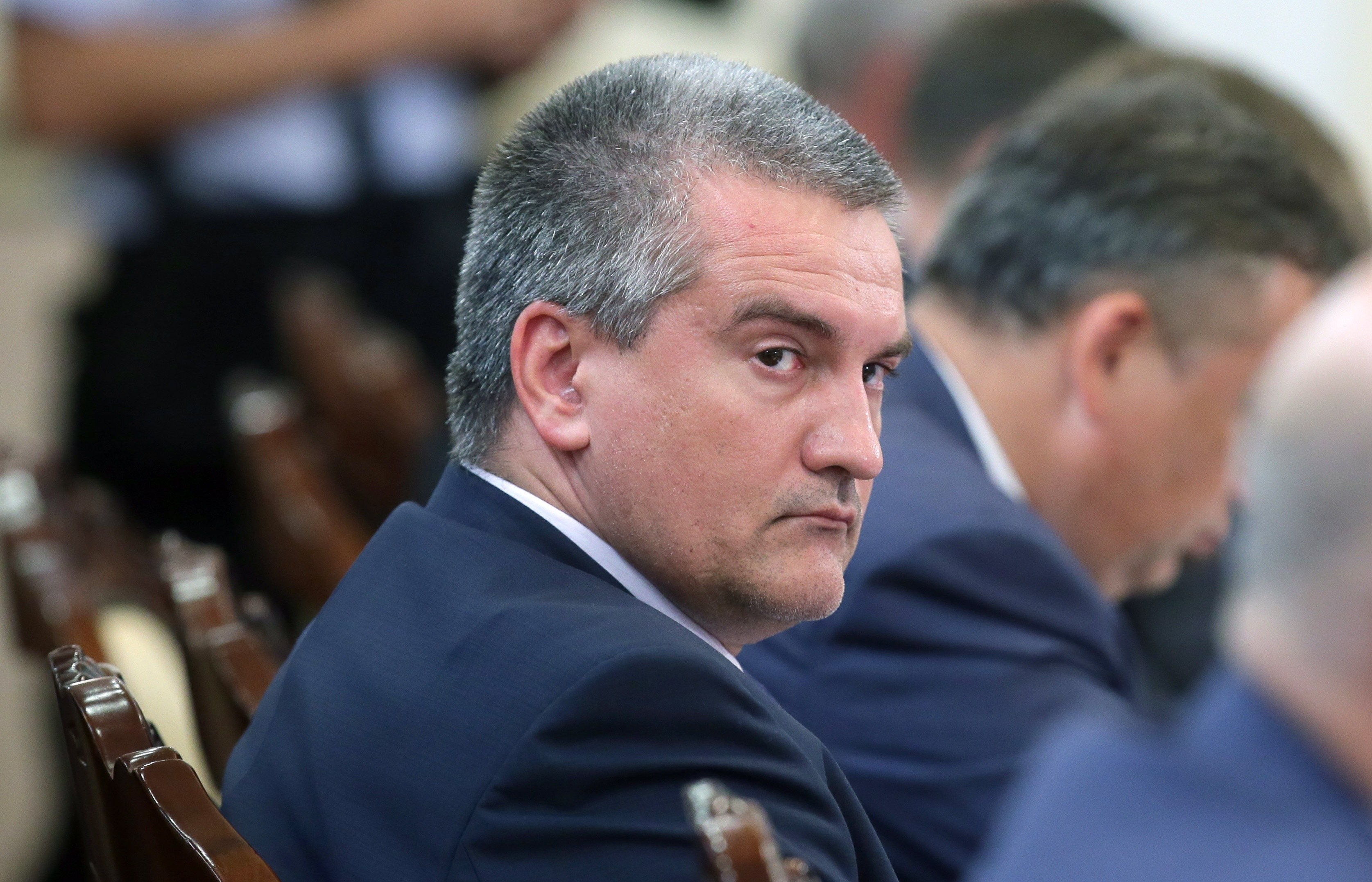 Аксенов в Крыму назначил двух новых заместителей министра