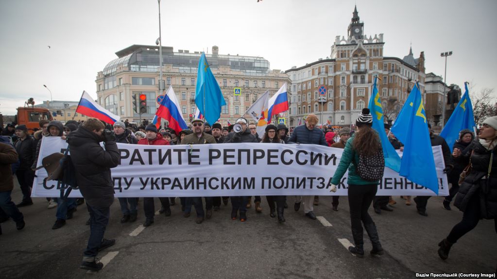 В Москве прошел марш против репрессий в Крыму