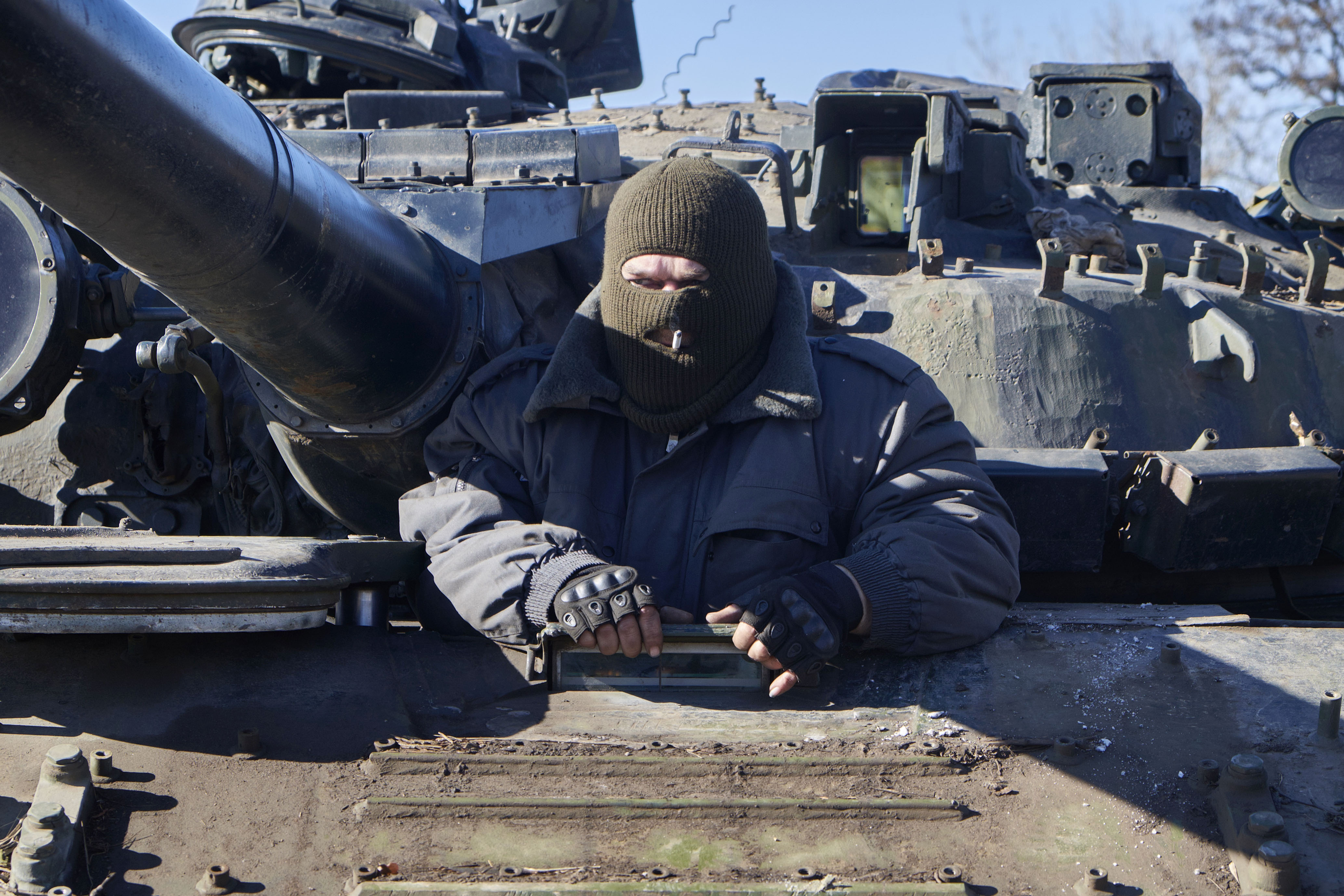 Боевики из танка обстреляли украинский наблюдательный пост